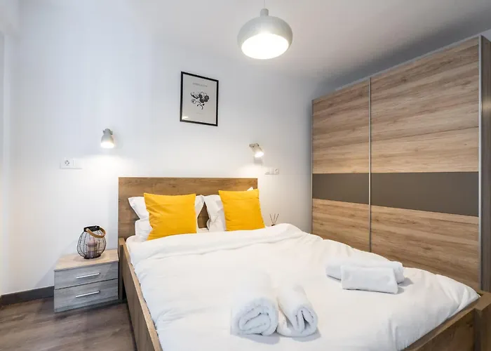 The Wheel I Belvedere *