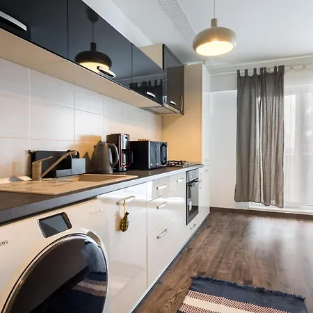 The Wheel I Belvedere Apartment